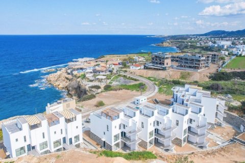 Apartment for sale in Tatlisu, Famagusta, Northern Cyprus, 2 bedrooms, 159m2, No. 214589 – photo 2