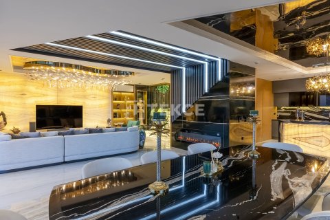 ویلا در  Alanya ، ترکیه 3 خوابه ، 297 متر مربع.  شماره 221619 - 24