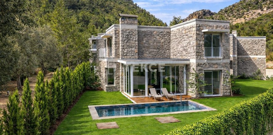 ویلا در  Bodrum ، ترکیه 4 خوابه ، 210 متر مربع.  شماره 221621