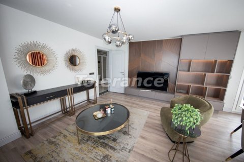 آپارتمان در  Esenyurt ، ترکیه 2 خوابه ، 113 متر مربع.  شماره 214828 - 8