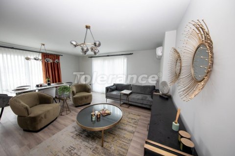 آپارتمان در  Esenyurt ، ترکیه 2 خوابه ، 113 متر مربع.  شماره 214828 - 7