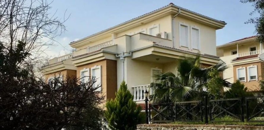 ویلا در Incekum ، ترکیه 4 خوابه ، 190 متر مربع. شماره 221891