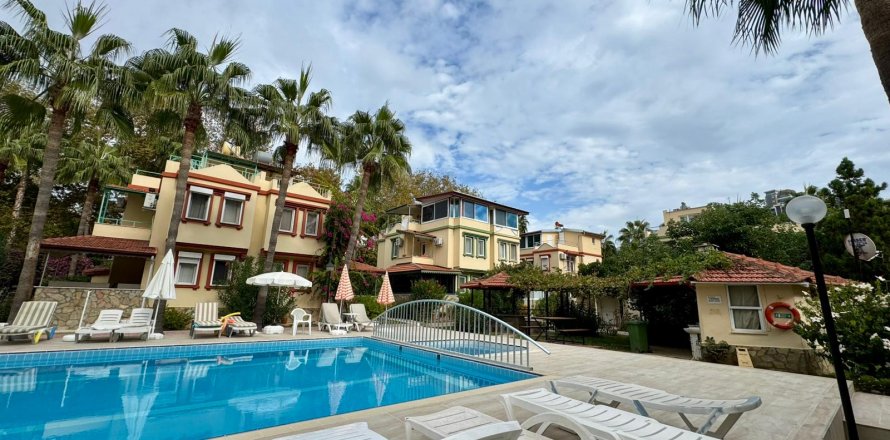 آپارتمان در  Konakli ، ترکیه 2 خوابه ، 135 متر مربع.  شماره 221888