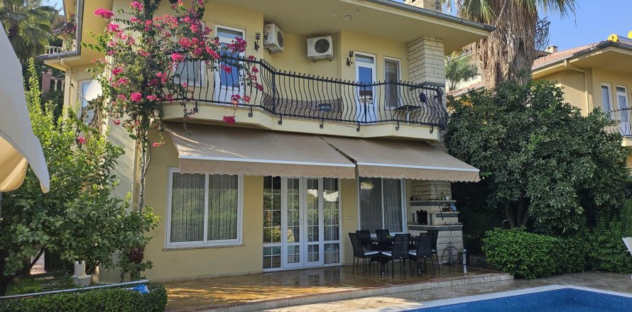 Villa  3+1  Alanya, Antalya, Türkiye №221889
