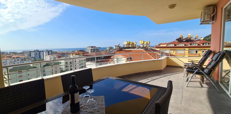 4+1 Apartment  in Alanya, Antalya, Turkey No. 218315