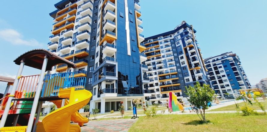 1+1 Apartment  in Mahmutlar, Antalya, Turkey No. 214799