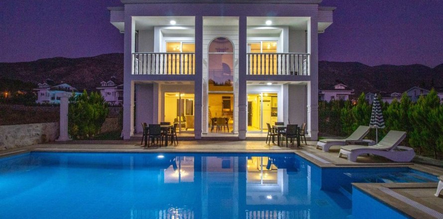 Villa  4+1  Ovacık, Muğla, Türkiye №232901