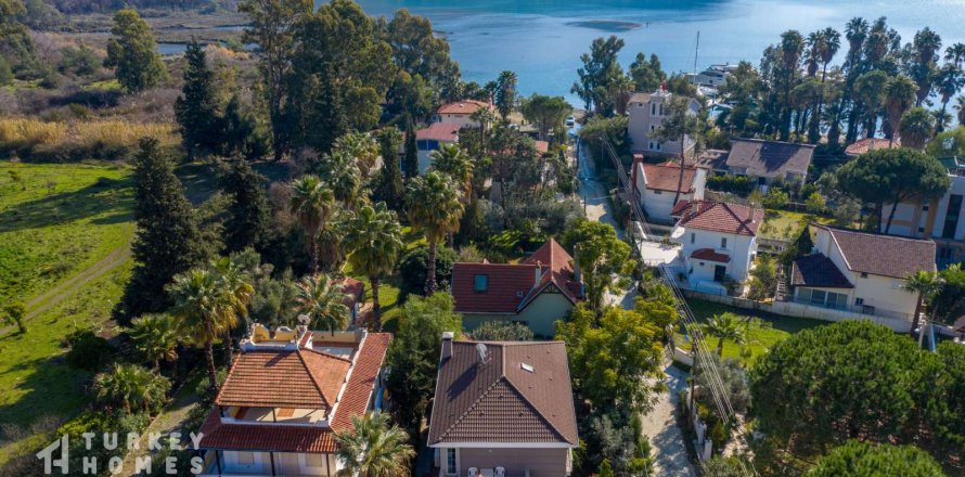 5+1 Villa in Marmaris, Mugla, Türkei Nr. 233578