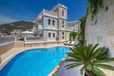 ویلا در  Alanya ، ترکیه 4 خوابه ، 220 متر مربع.  شماره 233966