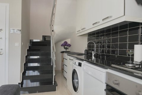Daire  1+0  Mahmutlar, Antalya, Türkiye №225057 - 2