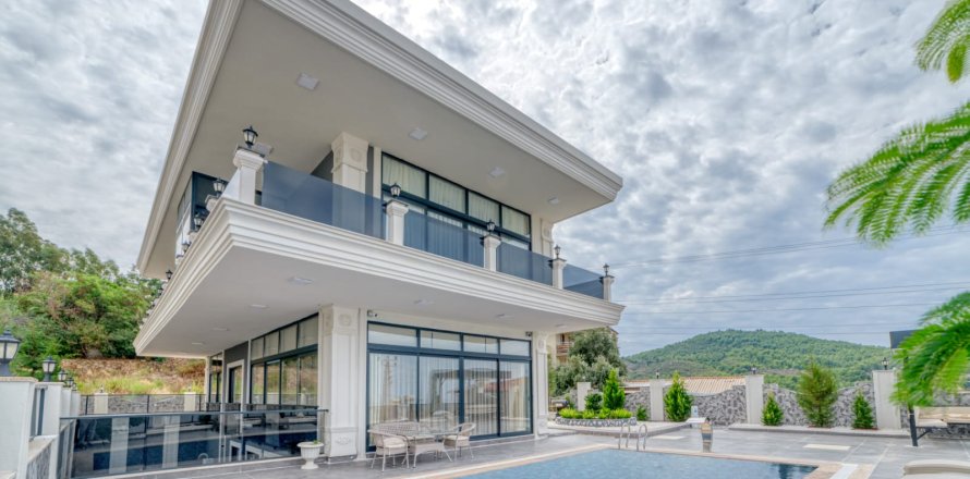 ویلا در  Alanya ، ترکیه 4 خوابه ، 559 متر مربع.  شماره 222322