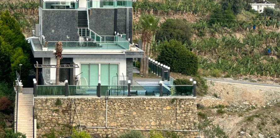 ویلا در  Alanya ، ترکیه 8 خوابه ، 565 متر مربع.  شماره 222323