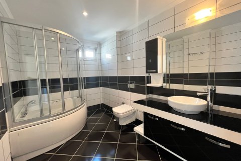 آپارتمان در  Alanya ، ترکیه 2 خوابه ، 120 متر مربع.  شماره 222324 - 16