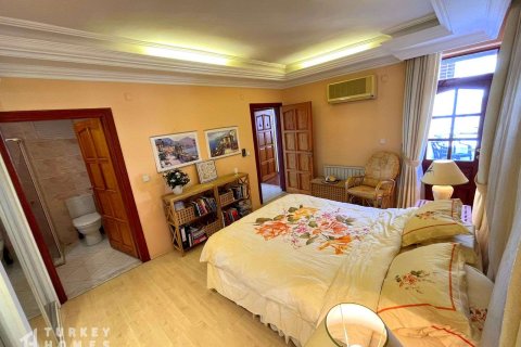 آپارتمان در  Alanya ، ترکیه 3 خوابه ، 170 متر مربع.  شماره 233642 - 12