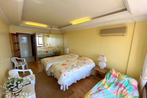 آپارتمان در  Alanya ، ترکیه 3 خوابه ، 170 متر مربع.  شماره 233642 - 15