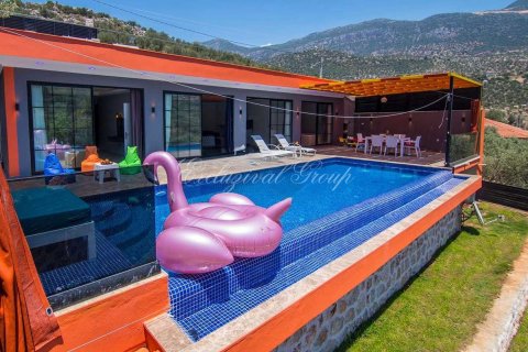 3+1 Villa  i Kalkan, Antalya, Tyrkiet Nr. 215943