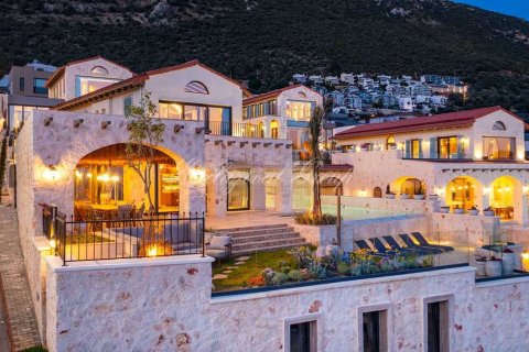 5+1 Villa  in Kalkan, Antalya, Türkei Nr. 215941 - 4