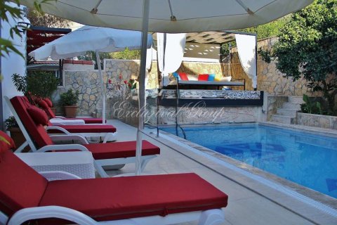 2+1 Villa  in Kalkan, Antalya, Türkei Nr. 215942 - 3