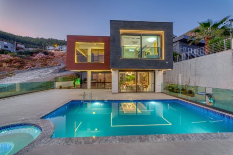 ویلا در  Alanya ، ترکیه 4 خوابه ، 300 متر مربع.  شماره 217323 - 19