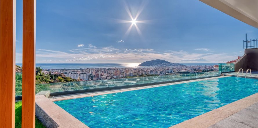 ویلا در  Cikcilli ، ترکیه 6 خوابه ، 535 متر مربع.  شماره 217320