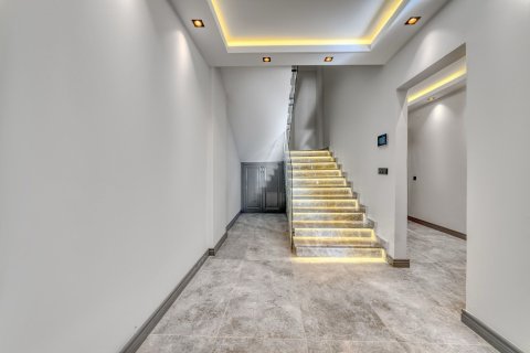 ویلا در  Cikcilli ، ترکیه 6 خوابه ، 535 متر مربع.  شماره 217320 - 16