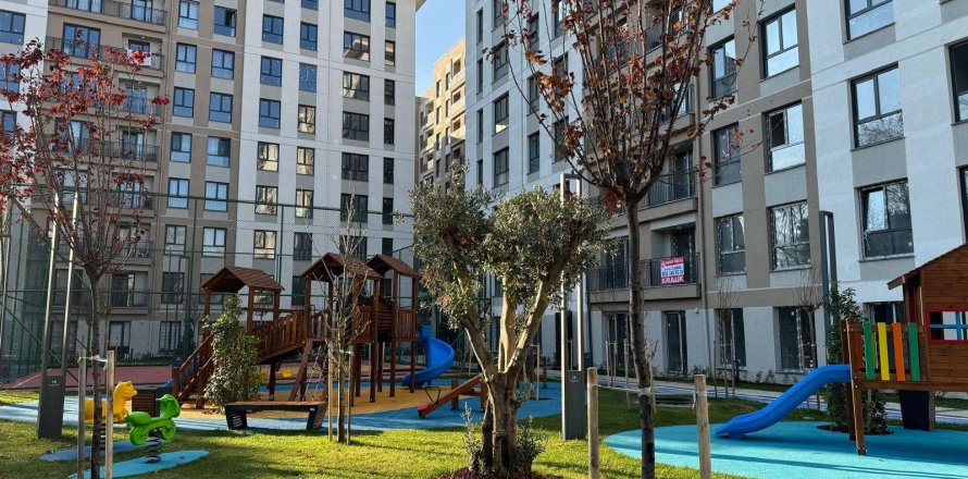 Daire  3+1  İstanbul, Türkiye №233725