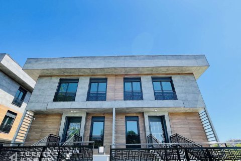 Villa for sale in Istanbul, Turkey, 6 bedrooms, 423m2, No. 233768 – photo 2