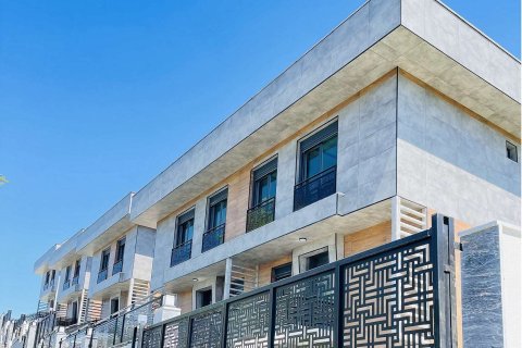 Villa for sale in Istanbul, Turkey, 6 bedrooms, 423m2, No. 233768 – photo 3