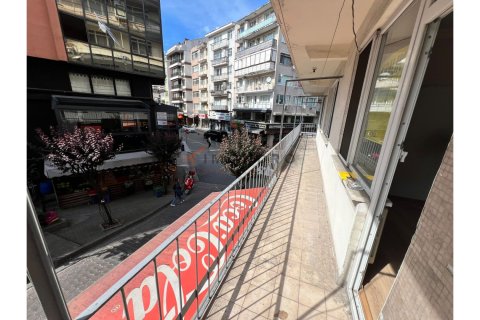 2+1 Leilighet  i Besiktas, Istanbul, Tyrkia Nr. 222449