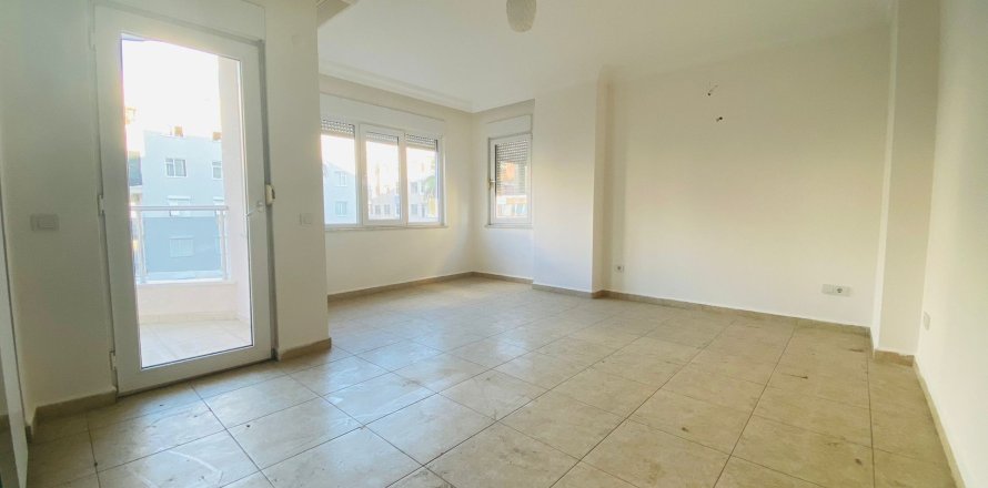 2+1 Wohnung  in Mahmutlar, Antalya, Türkei Nr. 216199