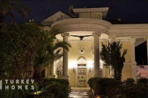Villa  8+1  İstanbul, Türkiye №233370 - 3