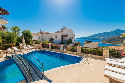 2+1 Apartment  in Kalkan, Antalya, Turkey No. 225147