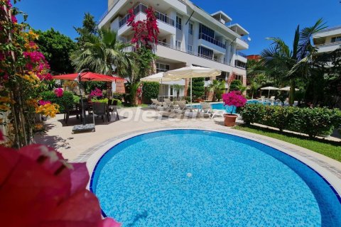 آپارتمان در  Kemer ، ترکیه 2 خوابه ، 155 متر مربع.  شماره 221640