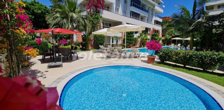 آپارتمان در  Kemer ، ترکیه 2 خوابه ، 155 متر مربع.  شماره 221640