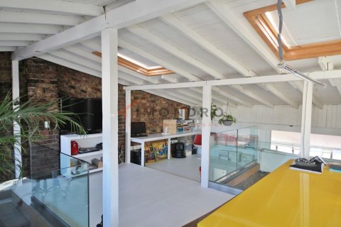 3+1 Lägenhet  i Beyoglu, Istanbul, istanbul, Turkiet Nr. 221631 - 10