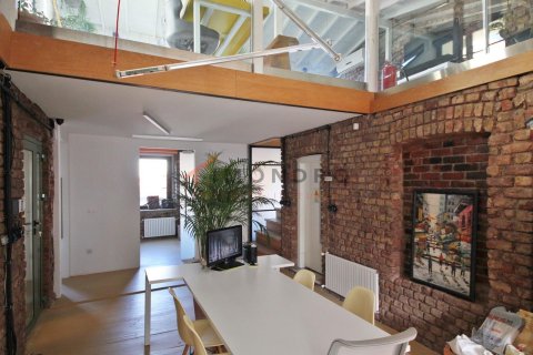 3+1 Lägenhet  i Beyoglu, Istanbul, istanbul, Turkiet Nr. 221631