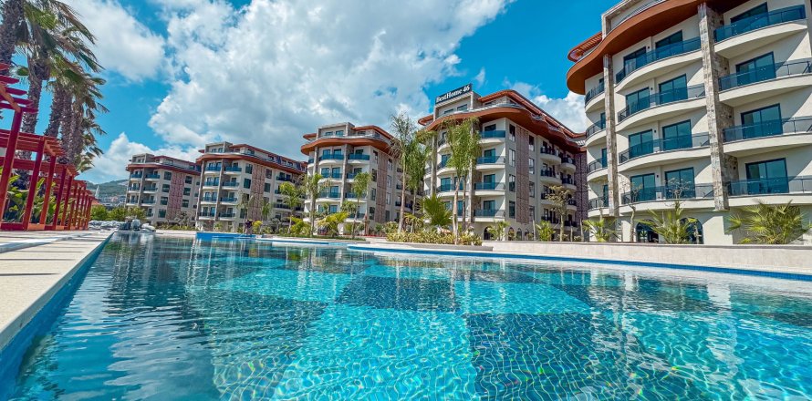 1+1 Apartment in Oba, Antalya, Turkey No. 217684