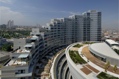 Продажа квартиры в Стамбуле, Турция 1+1, 80м2, №212437 – фото 30