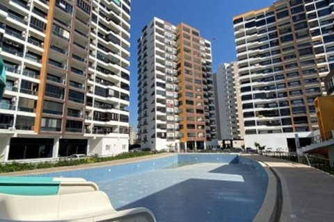 Daire  2+1  Mersin, Türkiye №230681