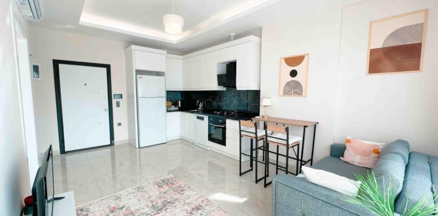 1+1 Apartment  in Mahmutlar, Antalya, Turkey No. 217587