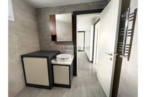 آپارتمان در  Bueyuekcekmece ، ترکیه 3 خوابه ، 157 متر مربع.  شماره 215914 - 29