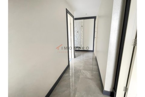 آپارتمان در  Bueyuekcekmece ، ترکیه 3 خوابه ، 157 متر مربع.  شماره 215914 - 28