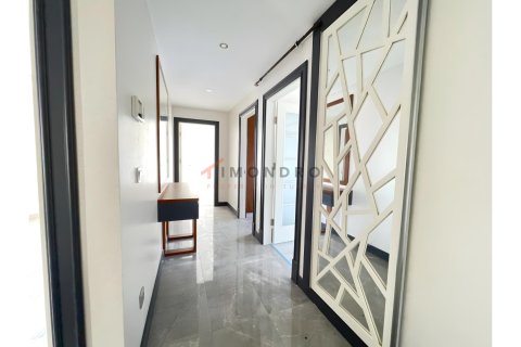 آپارتمان در  Bueyuekcekmece ، ترکیه 3 خوابه ، 157 متر مربع.  شماره 215914 - 4