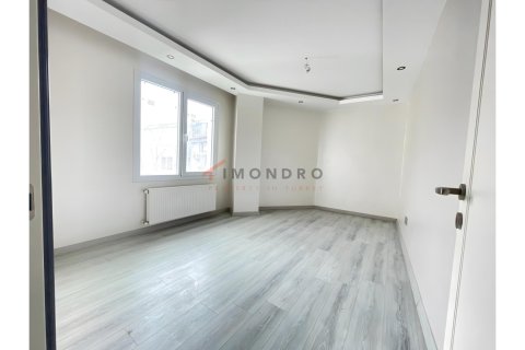 آپارتمان در  Bueyuekcekmece ، ترکیه 3 خوابه ، 157 متر مربع.  شماره 215914 - 17