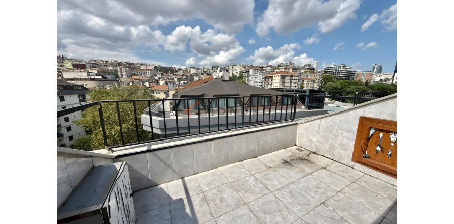 آپارتمان در Besiktas،  Istanbul ، ترکیه 2 خوابه ، 75 متر مربع.  شماره 215915