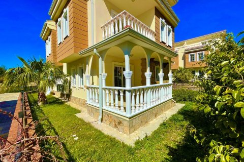 3+1 Villa  in Antalya, Turkey No. 222929