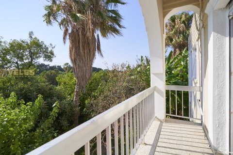 Продажа виллы  в Караогланоглу, Гирне, Северный Кипр 3+1, 230м2, №214412 – фото 19