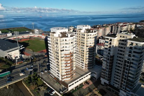 5+2 Lejlighed  i Akcaabat, Trabzon, Tyrkiet Nr. 215740