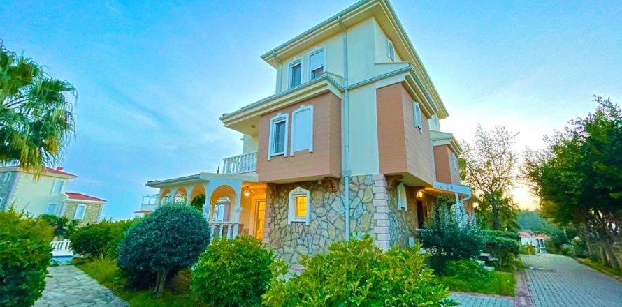 3+1 Villa  in Incekum, Antalya, Türkei Nr. 217936