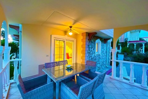 3+1 Villa  in Incekum, Antalya, Türkei Nr. 217936 - 8